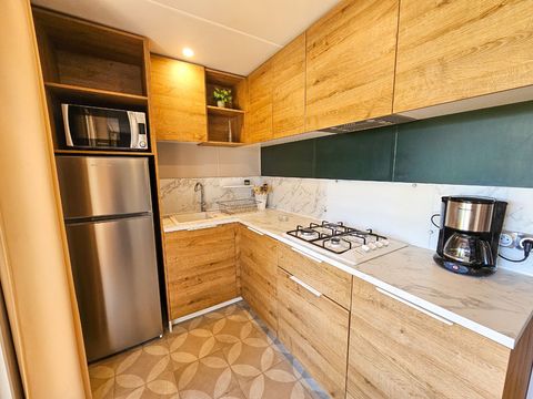 MOBILHOME 5 personnes - NEW 2023 ! Cottage MAGNOLIA + jacuzzi 32m² (2 chambres)
