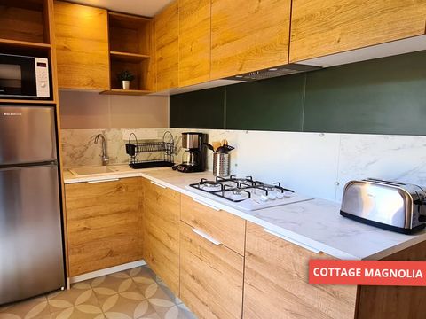 MOBILHOME 6 personnes - NEW 2023 ! Cottage MAGNOLIA + jacuzzi 32m² (2 chambres)