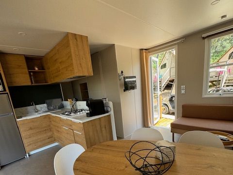 MOBILHOME 10 personnes - NEW 2024 Cottage Côté Jardin Jacuzzi (6/8P) PRESTIGE 3CH. 2SDB + TIPI 2 couchages