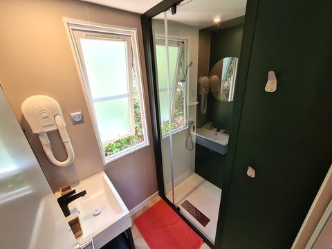 MOBILHOME 10 personnes - NEW 2024 Cottage Côté Jardin Jacuzzi (6/8P) PRESTIGE 3CH. 2SDB + TIPI 2 couchages