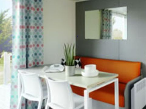 MOBILHOME 6 personnes - Mobil Home PMR Ty Lok 3 Pièces 4/6 Personnes + TV