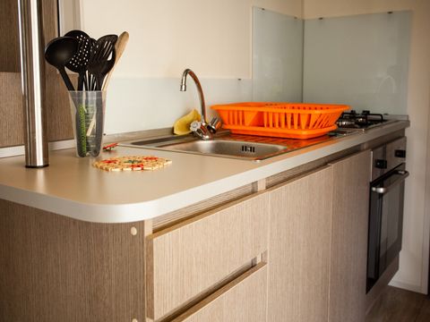 MOBILHOME 6 personnes - Comfort XL | 2 Ch. | 4/6 Pers. | Terrasse Surélevée