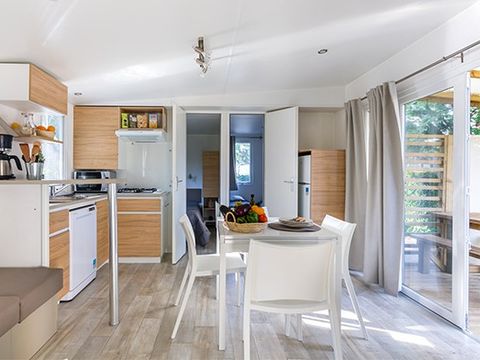 Mobilhome 8 personnes - Premium | 3 Ch. | 6/8 Pers. | Terrasse surélevée