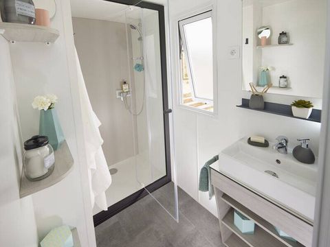 MOBILHOME 6 personnes - Mobil-home | Premium | 3 Ch. | 6 Pers. | Terrasse Lounge | Clim. | TV