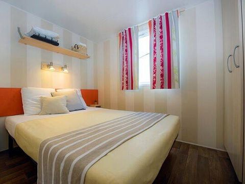 MOBILHOME 6 personnes - Mobil-home | Classic | 3 Ch. | 6 Pers. | Terrasse couverte | 1 SDB