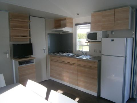 MOBILHOME 4 personnes - 3 chambres - terrasse bois - TV - 4 pers