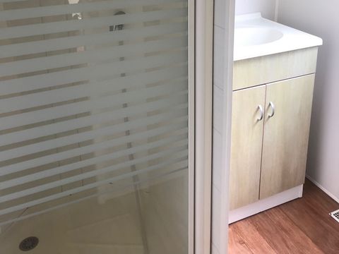 MOBILHOME 4 personnes - 2 chambres -terrasse bois - TV