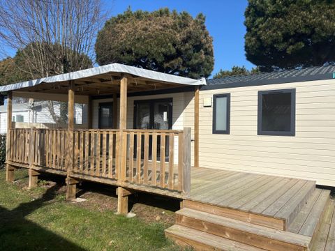 MOBILHOME 6 personnes - Mobil-Home CONFORT - 3 chambres - terrasse couverte - TV -