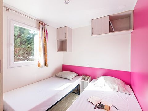 Mobilhome 4 personnes - Comfort XL | 2 Ch. | 4 Pers. | Terrasse surélevée | TV