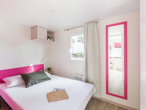 Mobilhome 4 personnes - Comfort XL | 2 Ch. | 4 Pers. | Terrasse surélevée | TV