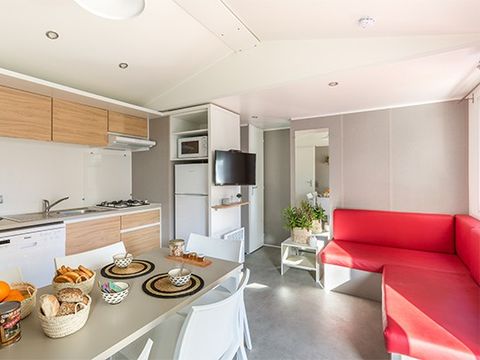 Mobilhome 6 personnes - Comfort XL | 3 Ch. | 6 Pers. | Terrasse surélevée | TV