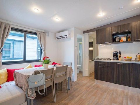 Mobilhome 6 personnes - Mobil-home | Premium | 3 Ch. | 6 Pers. | Terrasse Couverte | Clim. | TV