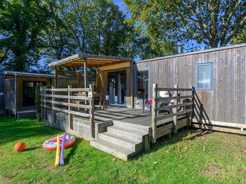 MOBILHOME 4 personnes - Ultimate | 2 Ch. | 4 Pers. | Terrasse surélevée | Clim. | TV