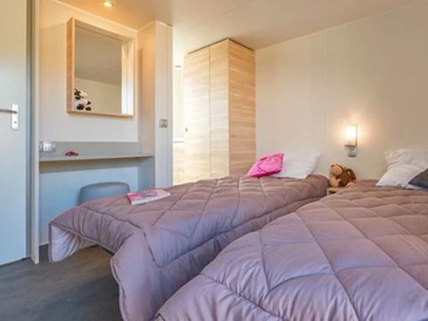 Mobilhome 4 personnes - Ultimate | 2 Ch. | 4 Pers. | Terrasse surélevée | 2 SDB | Clim. | TV