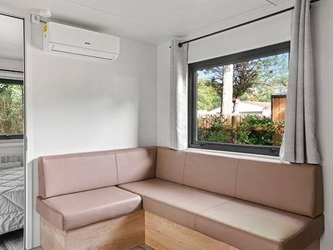 Mobilhome 6 personnes - Ultimate | 3 Ch. | 6 Pers. | *Terrasse surélevée* | 2 SDB | Clim. | TV