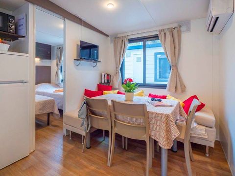 Mobilhome 6 personnes - Mobil-home | Premium | 3 Ch. | 6 Pers. | Terrasse surélevée | Clim. | TV