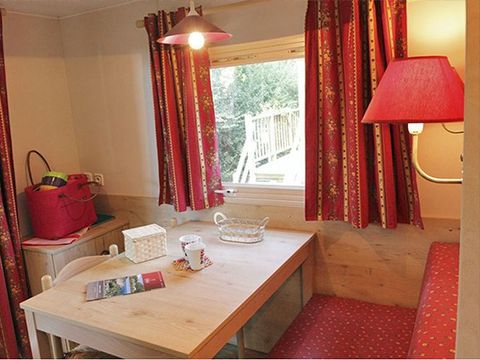 Hébergement 4 personnes - ROULOTTE | Classic | 2 Ch. | 2/4 Pers.