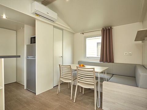 Mobilhome 4 personnes - Mobil-home | Premium Azure | 2 Ch. | 4 Pers. | Terrasse surélevée | Clim. | TV