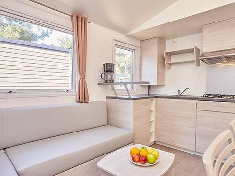 MOBILHOME 6 personnes - Premium | 3 Ch. | 6 Pers. | Terrasse surélevée MOBILHOME 6 personnes - Premium | 3 Ch. | 6 Pers. | Terrasse surélevée