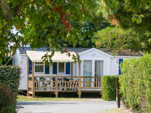Mobilhome 6 personnes - CLASSIQUE avec TV