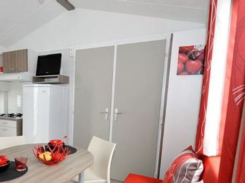 Mobilhome 4 personnes - CLASSIQUE avec TV