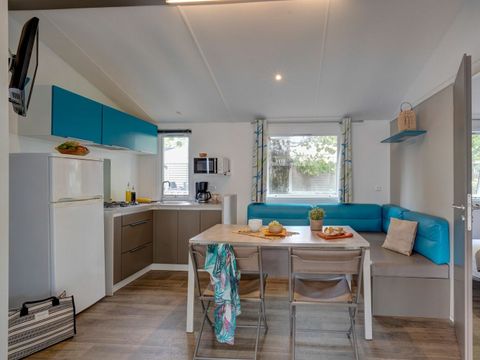 MOBILHOME 8 personnes - COTTAGE 8p 4ch ***