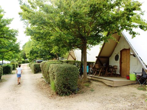 TENTE TOILE ET BOIS 6 personnes - TRAPPEUR WOODY Sans sanitaires