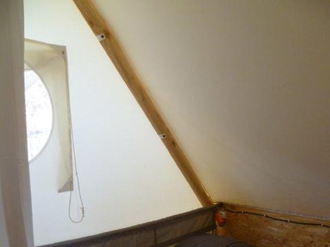Tente en toile et en bois 4 personnes - TRAPPEUR COSY Sans sanitaires