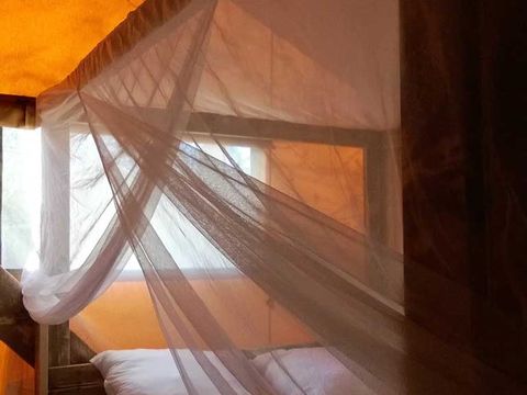 TENTE TOILE ET BOIS 5 personnes - LUXURY LODGE