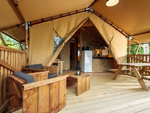 Tente en toile et en bois 4 personnes - LODGE SAFARI WOODY