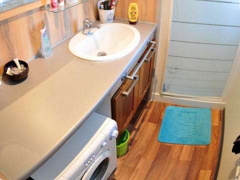 MOBILHOME 4 personnes - Sumba  CONFORT -2 chambres 32m²- *Clim, terrasse, TV*