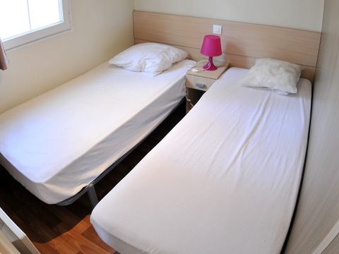 MOBILHOME 4 personnes - Blueberry  PREMIUM -2 chambres 32m²- *Clim, terrasse, TV*