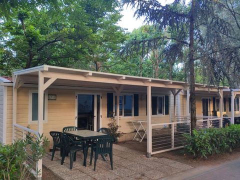 Mobilhome 6 personnes - LARGE- Accès - PMR