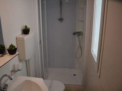 MOBILHOME 4 personnes - BASIC