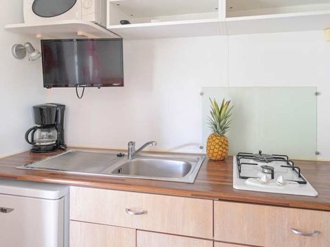 MOBILHOME 2 personnes - standard - 15 m² (1 chambre - climatisation - TV)