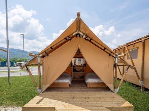 Tente en toile et en bois 8 personnes - Pamoja & Kambi