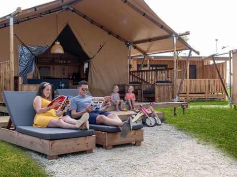 Tente en toile et en bois 8 personnes - Pamoja & Kambi