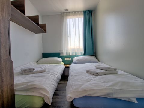 MOBILHOME 6 personnes - Modell RA - Village