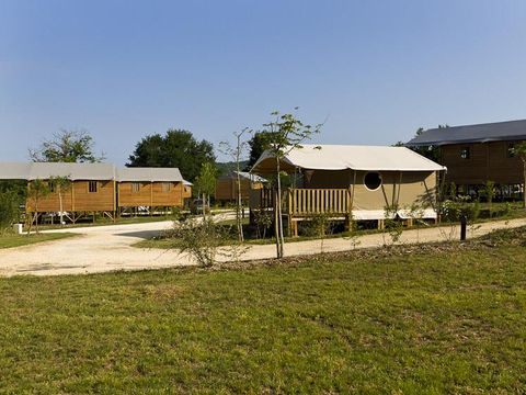 TENTE TOILE ET BOIS 4 personnes - Canada avec sanitaire