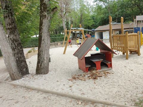 Camping Le Rocher de la Cave - Camping Dordogne - Image N°12