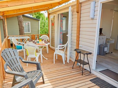 Mobilhome 5 personnes - Mobil-home | Comfort XL | 2 Ch. | 5 Pers. | Terrasse surélevée | Clim.