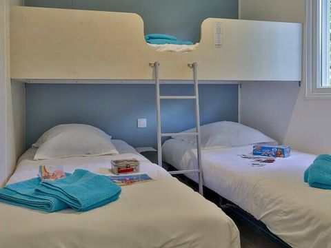 MOBILHOME 5 personnes - Mobil-home | Comfort | 2 Ch. | 5 Pers. | Terrasse surélevée | Clim.