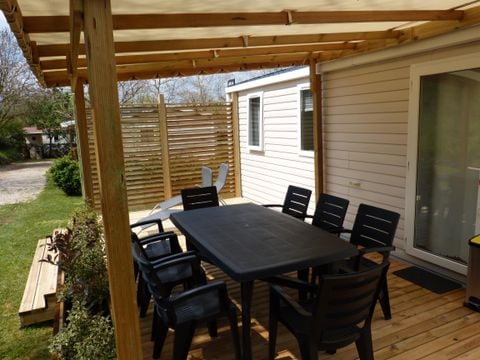 Mobilhome 8 personnes - Climatisé de 28.3m² - 3 chambres - Terrasse semi couverte 22.5m²