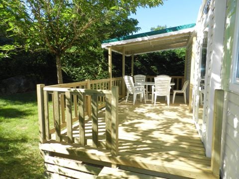 Mobilhome 6 personnes - 28m² - 2 chambres - 15 m² terrasse semi-couverte