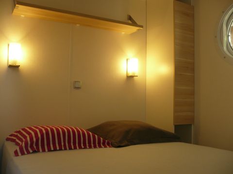 MOBILHOME 4 personnes - Mobil home  20m² - 2 chambres + terrasse semi couverte 7,50m²