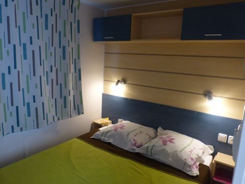 MOBILHOME 4 personnes - Mobil home 16m² - 1 chambre + terrasse couverte 10m²
