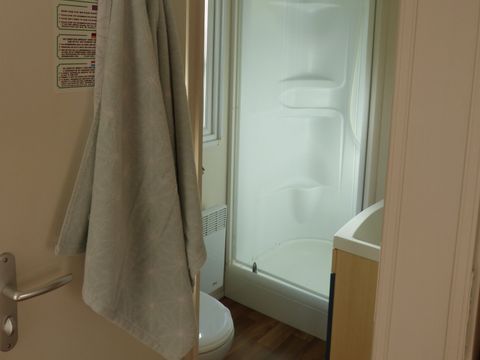 MOBILHOME 2 personnes - Mobil home 16m² - 1 chambre + terrasse couverte 10m²