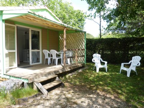 CHALET 5 personnes - Chalet 22m² - 2 chambres + terrasse couverte 10m²