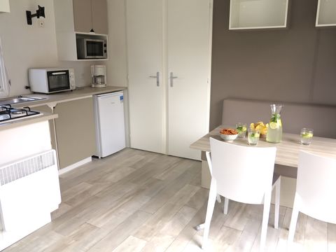 MOBILHOME 4 personnes - CHARADE - TV