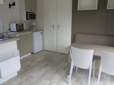 MOBILHOME 4 personnes - CHARADE - TV